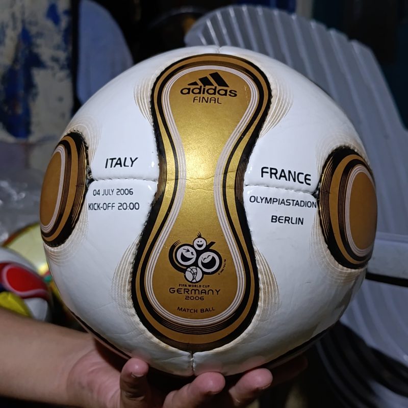 Adidas Teamgeist FIFA World Cup 2006 Final Match ball Hand stitch